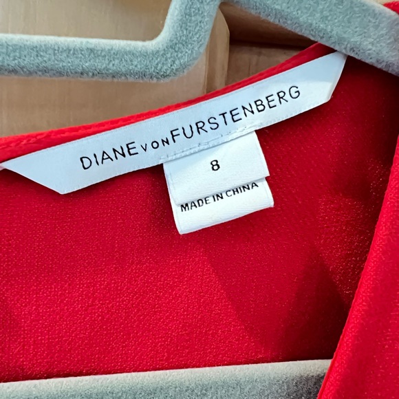 Diane Von Furstenberg Dress size 8 pink - Picture 3 of 5